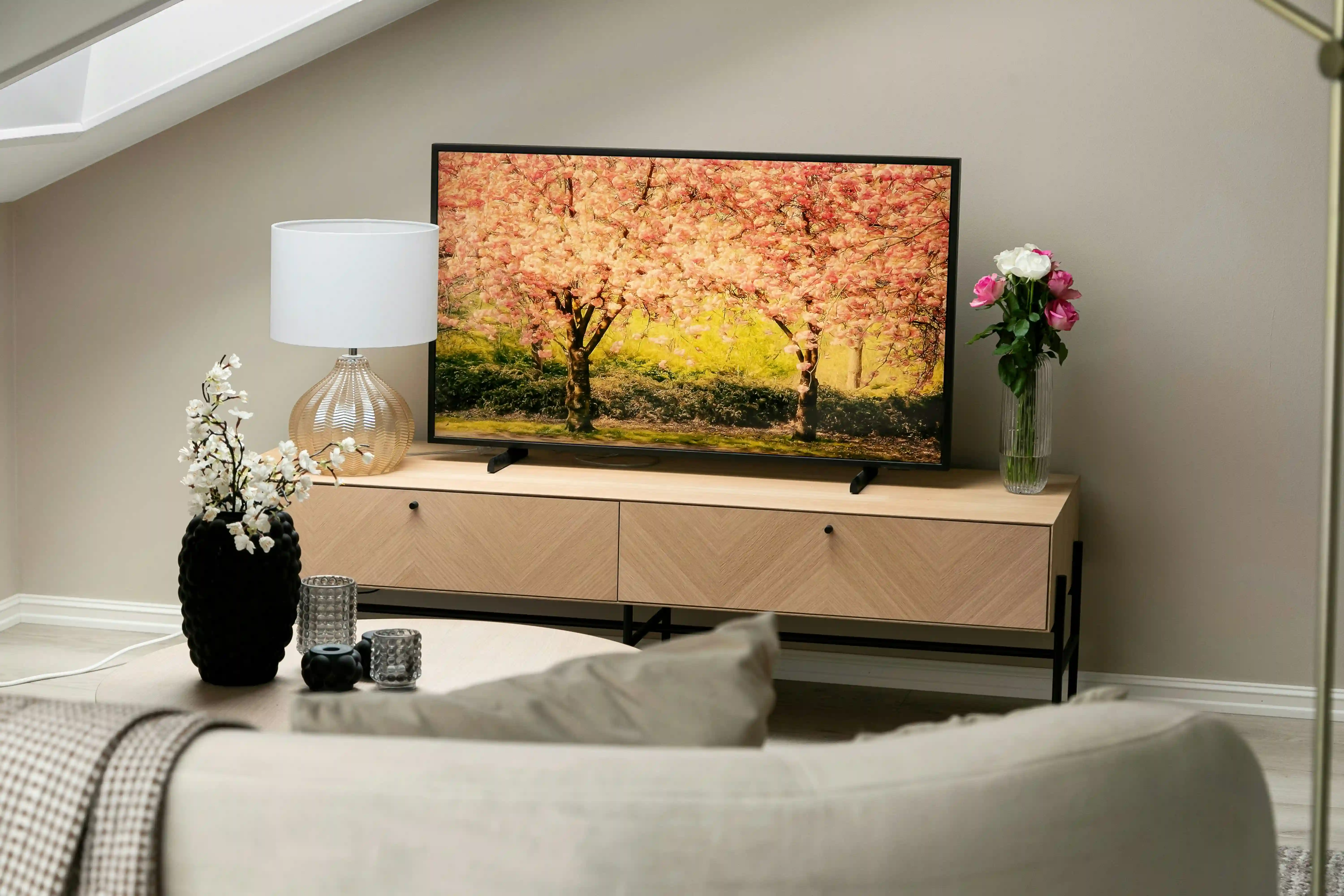TV Units & Paneling Works